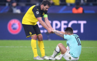 Dortmund vượt 'quỷ môn quan', Hummels làm 1 điều đúng chất 'quý ngài'