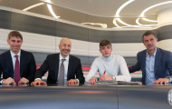 CHÍNH THỨC: Milan 'trói chân' thành công hậu duệ nhà Maldini