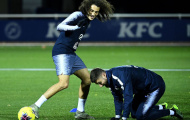 'Quỳ gối' trước Guendouzi, Giroud làm fan Arsenal được một phen dậy sóng