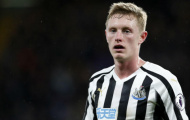 Newcastle có biến, Man Utd chờ gì mà không mua 'Carrick mới'?