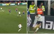Nơi nào khó nơi đó có 'thánh tạt' Liverpool...