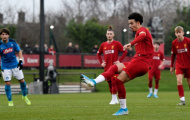 SỐC! 'Kỷ lục gia' Liverpool bị đồng đội mắng thẳng mặt: 'Câm miệng lại'
