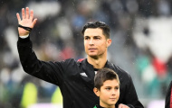 Juventus mất ngôi đầu, Ronaldo vẫn được khen ngợi