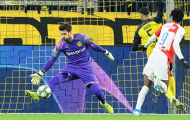 Chỉ 90 phút, 'người nhện' Dortmund được tung hô: 'Cậu ta là huyền thoại, thủ môn hàng đầu'