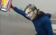 Cười té ghế: Klopp ở lại để cân cả nước Anh