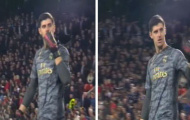 Bị CĐV Valencia huýt sáo, Courtois làm 1 hành động khó tin!