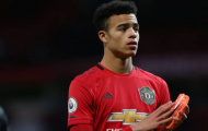 Vừa hết trận, Martial lập tức tiến đến làm 1 điều với Greenwood