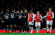 Man City và 10 món quà Giáng sinh 'kinh hoàng' gửi sớm cho Arsenal