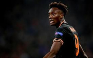 Tammy Abraham 'tịt ngòi', lời nguyền số 9 liệu đã linh ứng?