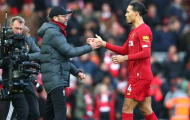 Van Dijk 'bỏ tập' cùng Liverpool tại Qatar