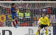 'Pha đánh đầu của Messi vào lưới M.U 10 năm trước đẹp hơn bàn của Ronaldo'