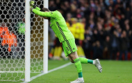 Hình ảnh xấu hổ của De Gea sau sai lầm 'thế kỷ'