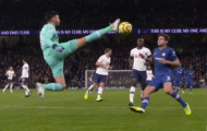 '1 buổi tối tệ hại của các thủ môn Premier League...'