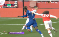 Chelsea mất trắng 1 thẻ đỏ và 1 quả penalty trước Arsenal?