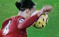 Van Dijk nói gì về pha bóng 'ma' ở trận Liverpool - Wolves?