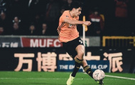 Cho Maguire hít khói, Jimenez chào hàng Man Utd bằng 'rabona' cực đỉnh
