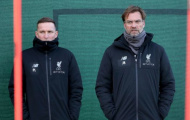 Trợ lý Klopp tố bị Liverpool 'bắt cóc' khỏi Man Utd