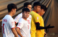 Đội nhà chưa khai hoả, Quang Hải hiến kế cho các chân sút U23 Việt Nam
