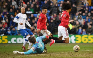 Thua thảm, CĐV Tranmere vẫn khiến Man Utd 'xấu hổ' vì 1 điều