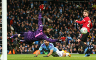 1 bàn thắng, 1 thẻ đỏ; Man United cay đắng rời Carabao Cup