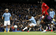 Cứ gặp Man Utd, Sterling lại 'cóng chân'