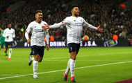 Chamberlain ghi bàn, Firmino lao vào tính 'đá bay' cả đồng đội