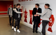 Dàn sao Liverpool làm 'thủ tục' bất ngờ tại Anfield
