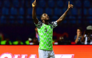 SỐC! Man Utd mua 'sát thủ' Nigeria, Neville bất lực không nói nên lời