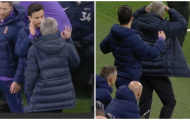 Mourinho phản ứng 'không tin nổi' sau pha vào bóng triệt hạ