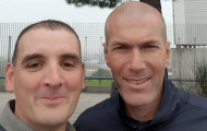 Đâm vào xe fan, Zidane phải bồi thường bằng cách khó tin