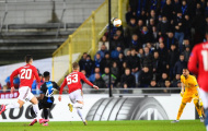 Biến Romero thành 'gã hề', sao Club Brugge tiện tay chặn đứng M.U