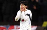 CHOÁNG! 'Nạn nhân của Son Heung-min' tái xuất quá dũng mãnh, húc Aubameyang văng cả mét
