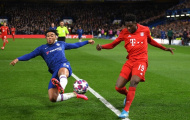 Biến hàng thủ Chelsea thành trò hề, Davies tiếp tục xát muối đối thủ