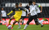 HLV trưởng xác nhận, Dortmund sắp trình làng 'thần đồng 15 tuổi' từng gây sốc thế giới