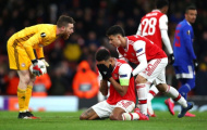 Bị loại đầy 'xấu hổ', Arsenal đón thêm cú đánh 'trời giáng' từ CĐV nhà