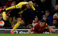 Thua tan nát, fan Liverpool nổi khùng: 'Bán ngay 2 gã ăn hại đó'