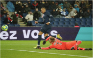 Mbappe lại lên đồng, PSG độc chiếm ngôi nhất bảng