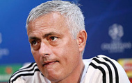 Mourinho: 'Quên đi, không thể chặn cậu ta khi đua tốc độ'