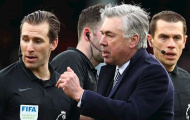 Nhận thẻ đỏ vì VAR, Ancelotti 'cáo già' nhận lỗi