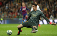Thibaut Courtois lại làm điều không tưởng và quá tuyệt ở Real!