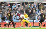 Gary Neville: 'Pep đã phồng má lên, ông ấy không tin nổi điều đó'