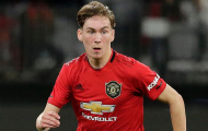 'Carrick 2.0' nổ cú đúp, Man Utd thắng đầy kịch tính ở hiểm địa Britannia