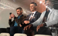 Về Bernabeu xem El Clasico, Ronaldo có hành động lạ khiến CĐV Real phát sốt