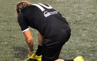 CHOÁNG! Tuổi 43, Totti khiến CR7 hổ thẹn khi đá phạt kiểu 'xúc thìa'