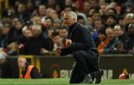 Đòi tẩn CĐV, sao Spurs 'xộ khám', đoàn quân Mourinho tan hoang?