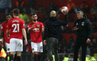 Fernandes ra dấu kêu Pep 'im miệng', Solskjaer phản ứng gây sốc