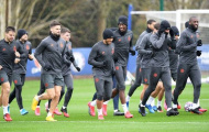 CHÍNH THỨC! EPL thực sự toang, tới cầu thủ Chelsea dính COVID-19