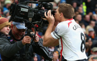 Ngày này năm xưa, Gerrard và huyền thoại 'camera man' ra đời