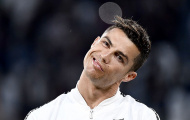 Sao Man City gây sốc, loại Ronaldo trong TOP 3 cầu thủ giỏi nhất
