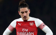 Không chịu kém cạnh 1 đồng đội, Bellerin nỗ lực trên mức bình thường